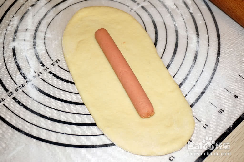 香葱肠仔面包的做法