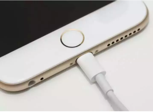 怎样给手机充电才是正确的充电方法