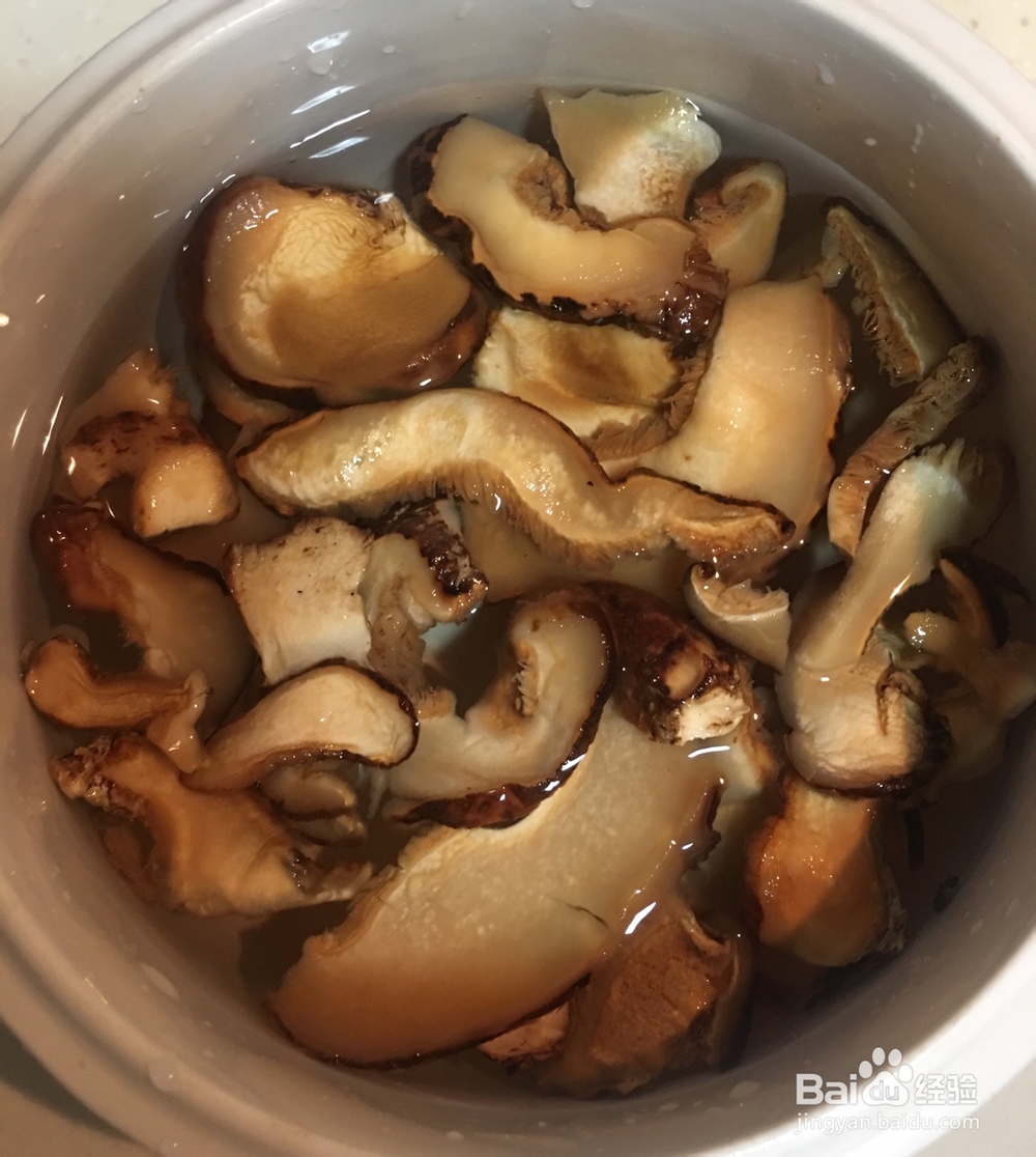 奶奶教你做松茸鸡汤