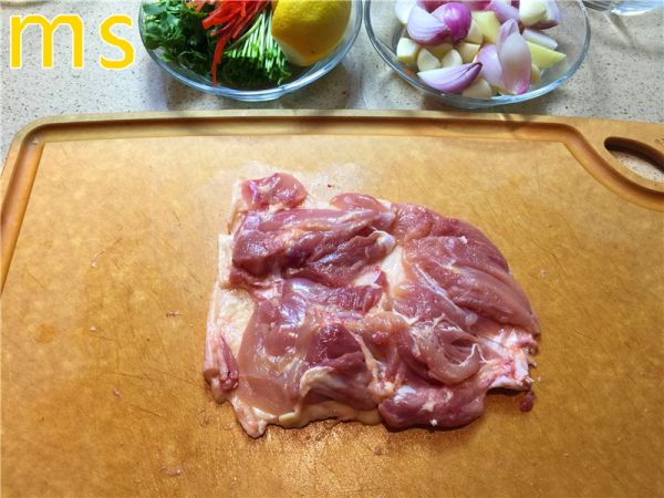 葱香黑胡椒鸡腿