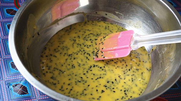 黑芝麻戚风蛋糕