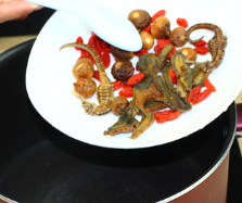 海马田七强骨汤