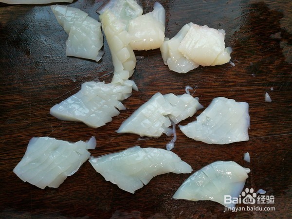 鱿鱼怎么切花刀
