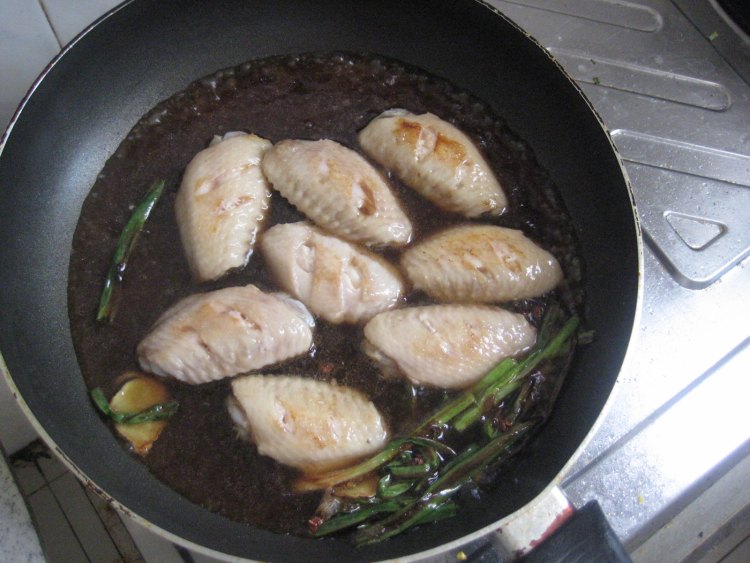 如何做出正宗的可乐鸡翅