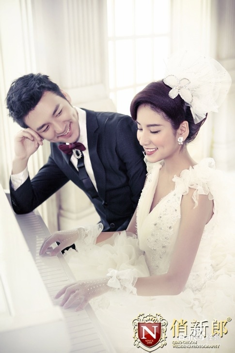 简约新娘发型推荐-俏新郎教你营造浪漫梦幻新娘