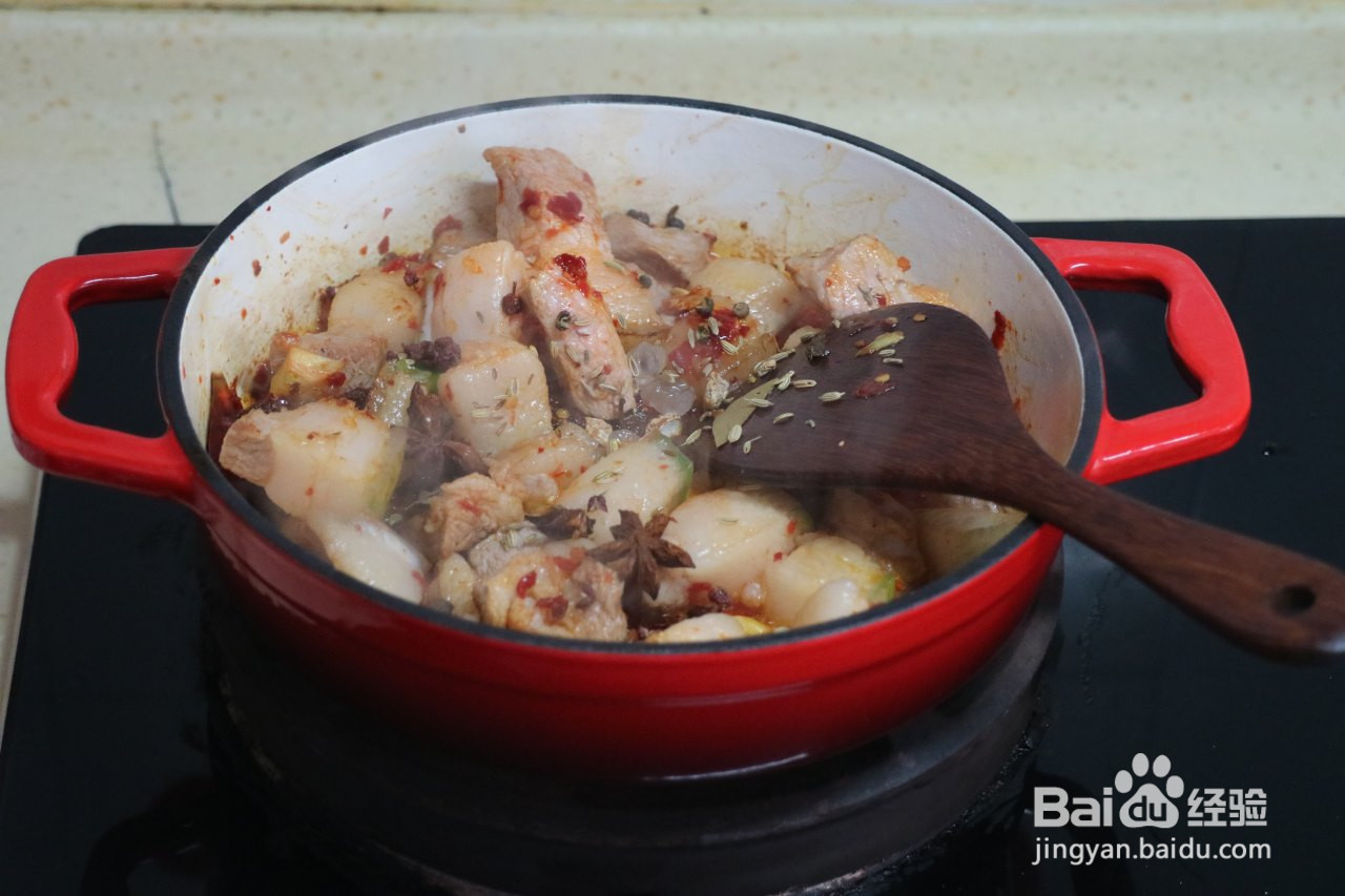 土豆红烧肉的做法