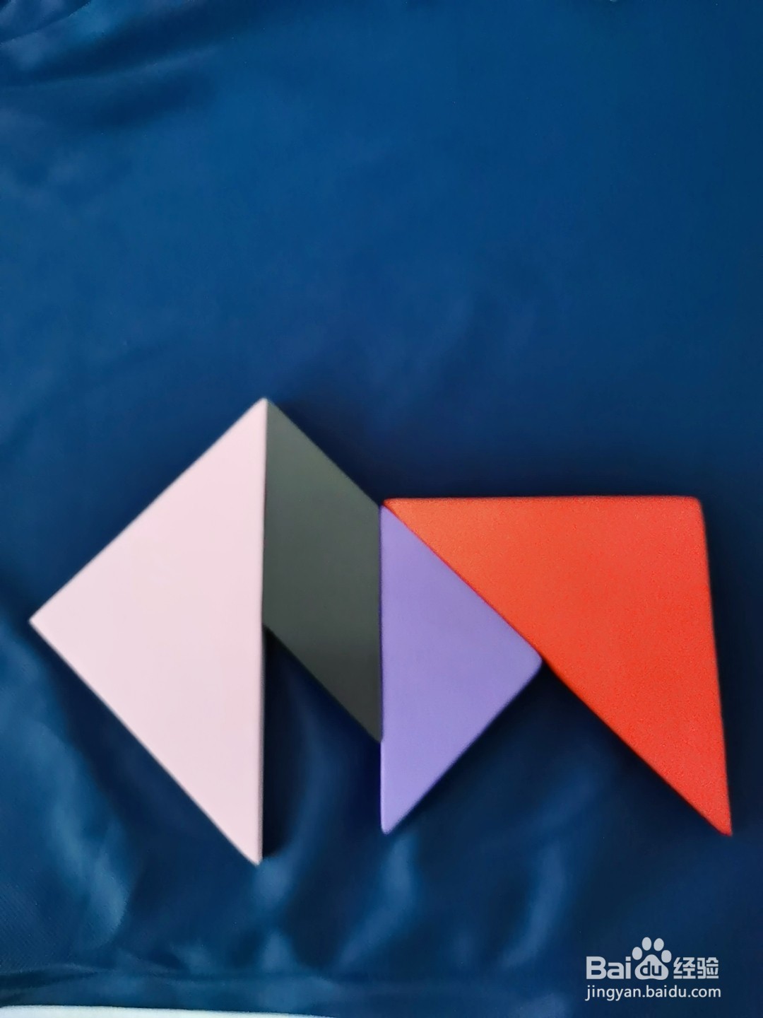 怎样用七巧板拼一只有犄角的家畜