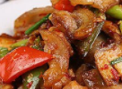 如何做出家常菜：香干回锅肉！