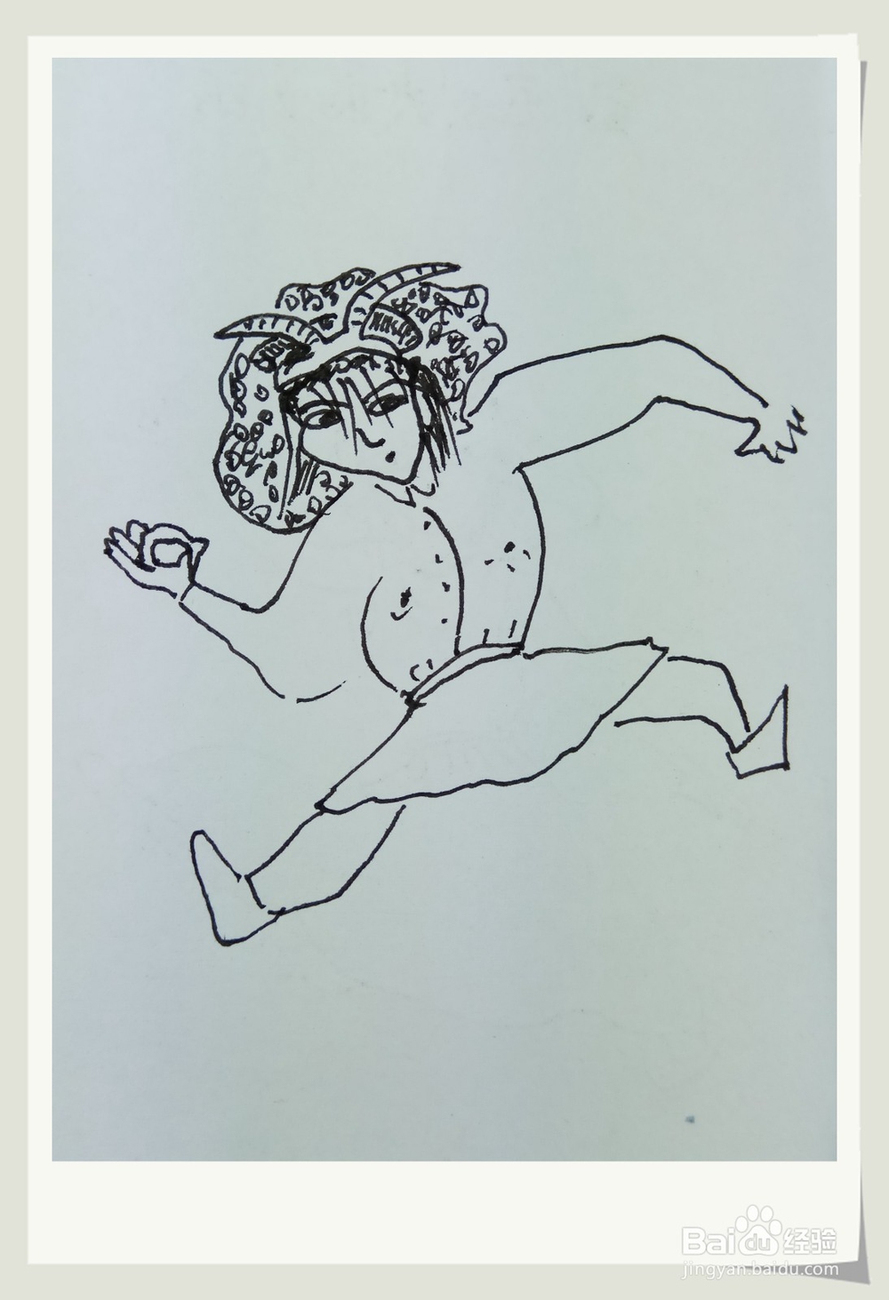 怎样画钢笔画“带小羊发夹的女孩”？