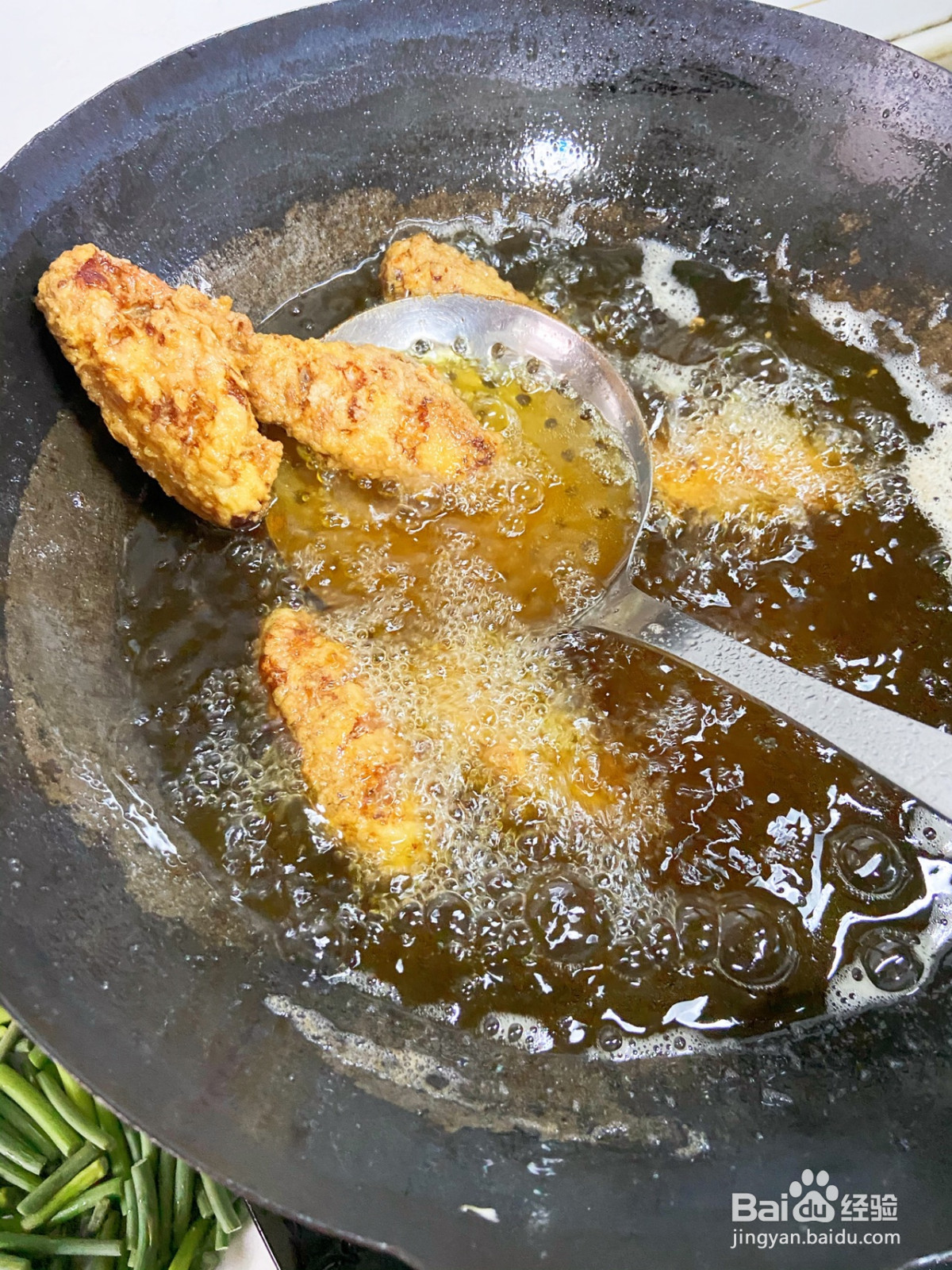 蜂蜜牛奶蒜香鸡翅的做法