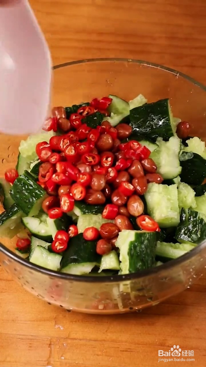 如何制作生拍黄瓜
