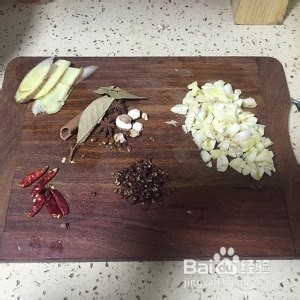 养生食补羊肉火锅的做法
