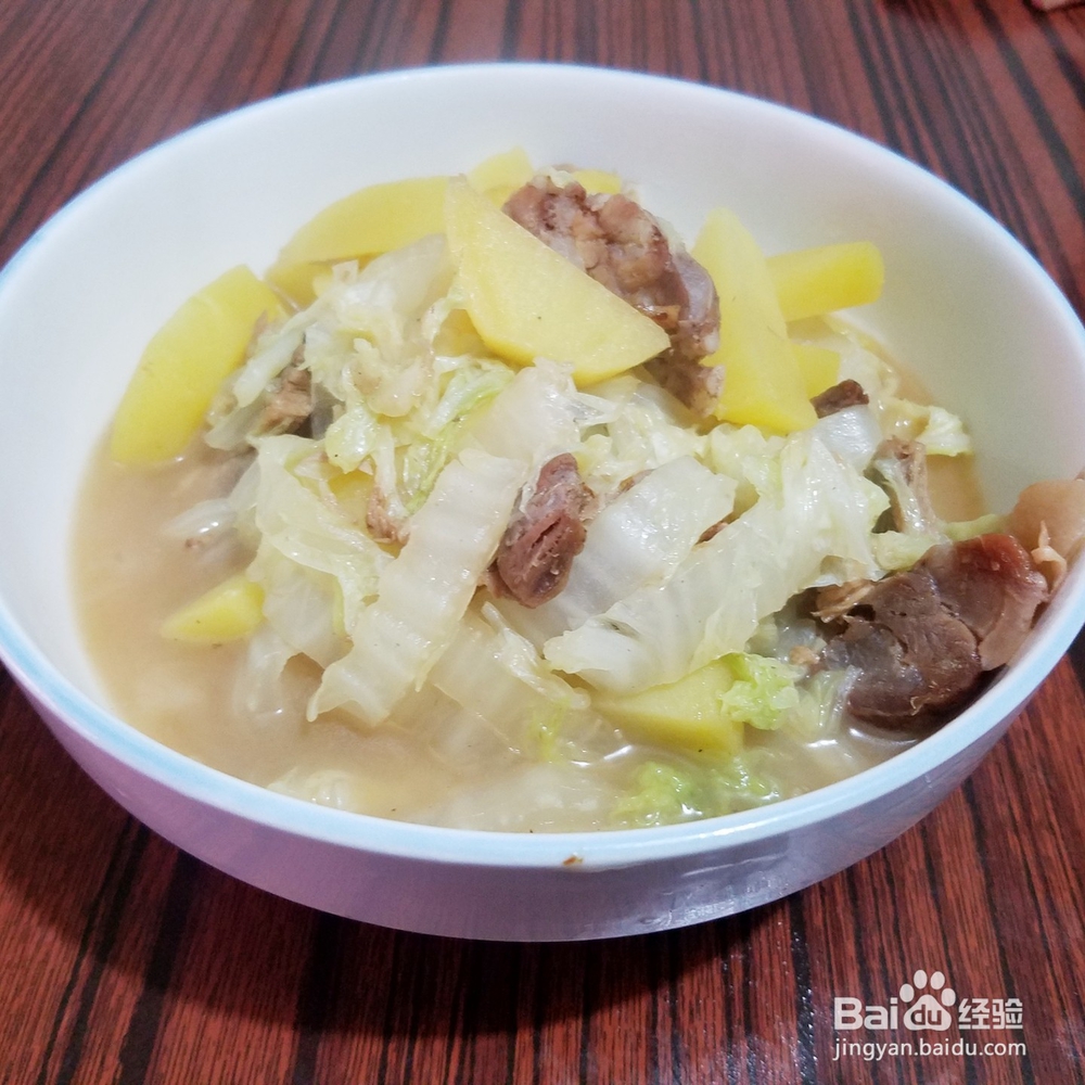 土豆炖白菜怎么做