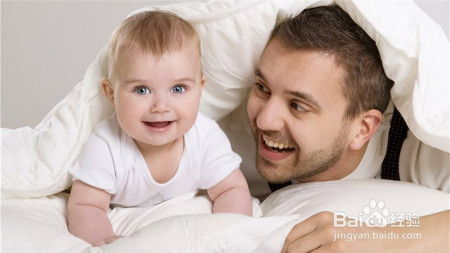 宝宝出现轮状病毒感染时，需要怎样治疗？