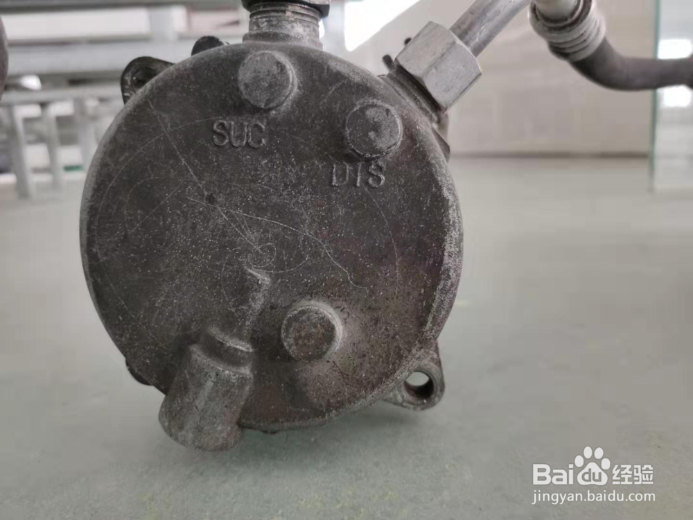 汽车空调制冷系统管路是怎么连接的？