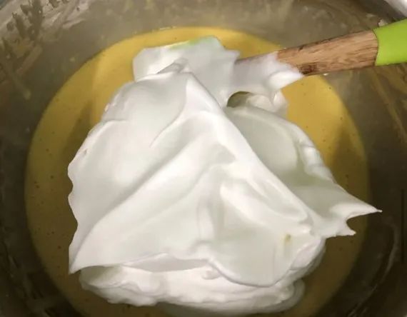 简约日式小罐蛋糕