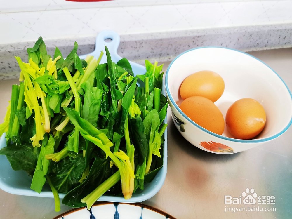 菠菜炒鸡蛋的做法