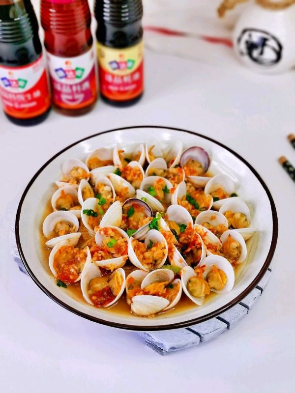 蒜蓉蛤蜊蒸金针菇