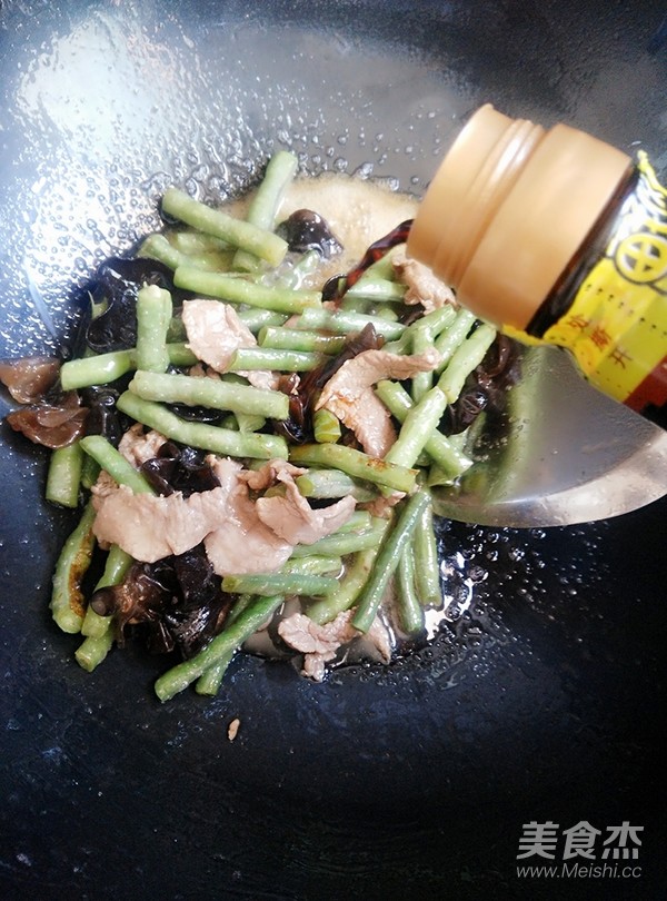 木耳豆角炒肉