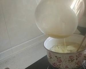 鲜嫩无比的基础蛋花汤