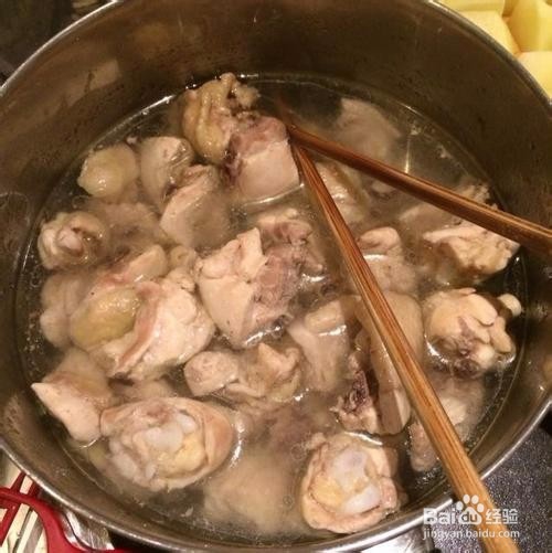 辣子鸡怎么放土豆