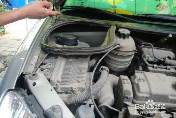 标致206更换汽车空调滤芯安装教程
