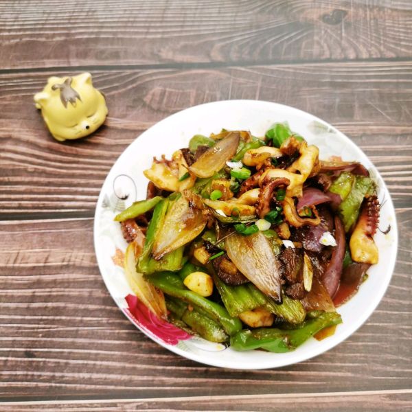 快手家常爆炒鱿鱼须