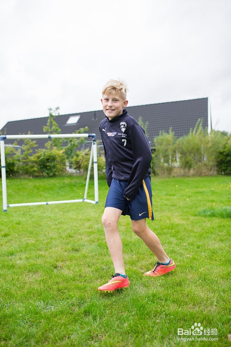 孩子冷漠自私是缺陷，父母提早干预成人后少吃亏