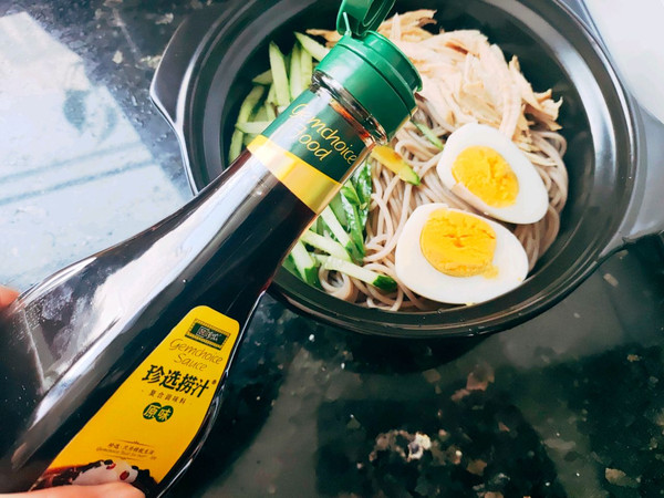 捞汁减脂荞麦面