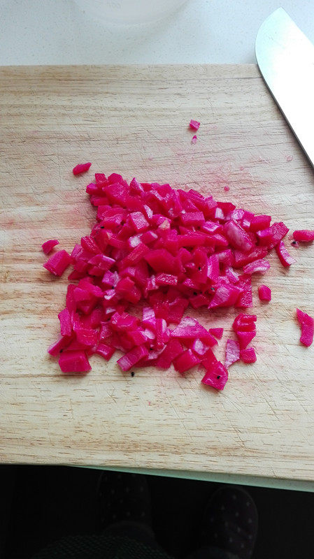 火龙果皮汁怎么做好吃，看这个就能学会