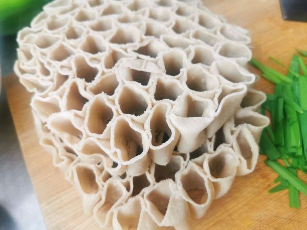 韭菜鸡蛋栲栳栳