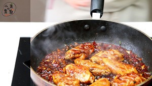 怎么做多汁的香辣鸡翅