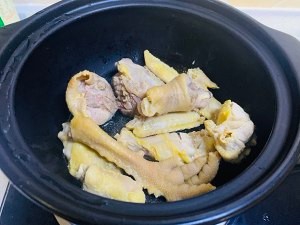 怎么做松茸鸡肉汤