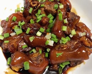红烧猪蹄【家庭版下饭菜】