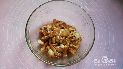 美味鸡肉蒸芋头