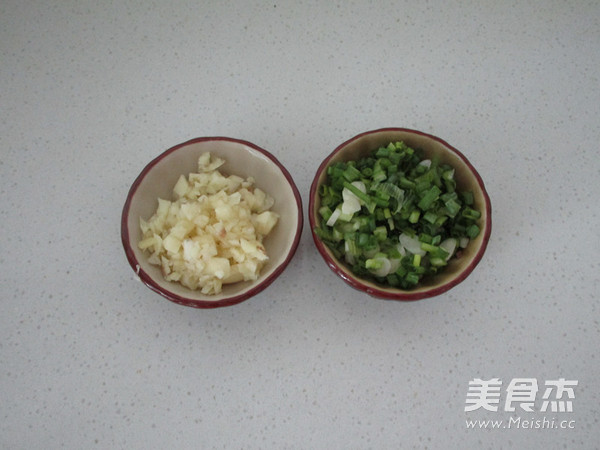 蒜香培根馒头片