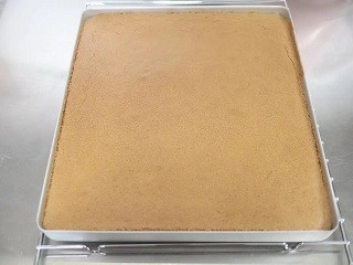 巧克力脆皮奶油盒子蛋糕怎么做？