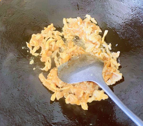 酱香鸡肉丝青椒