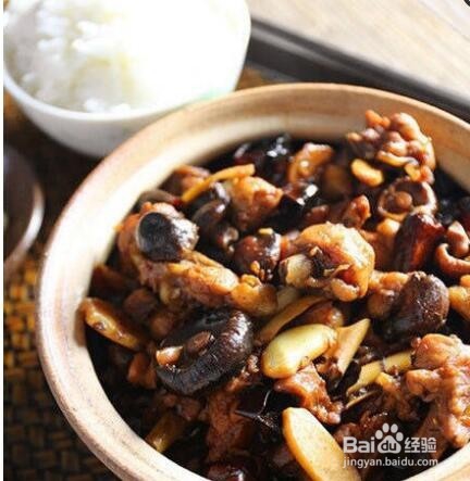 简单易学的香菇黄焖鸡的家常做法