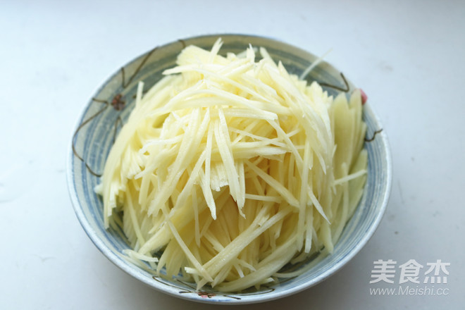 土豆丝卷饼的做法