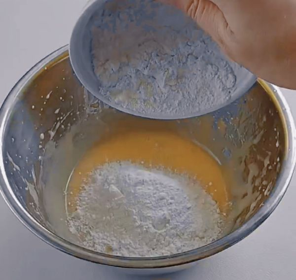 椒盐花生奶酥月饼