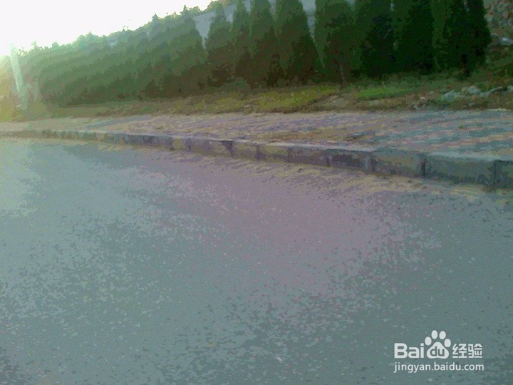 道路上行驶的摩托车怎样安全出行