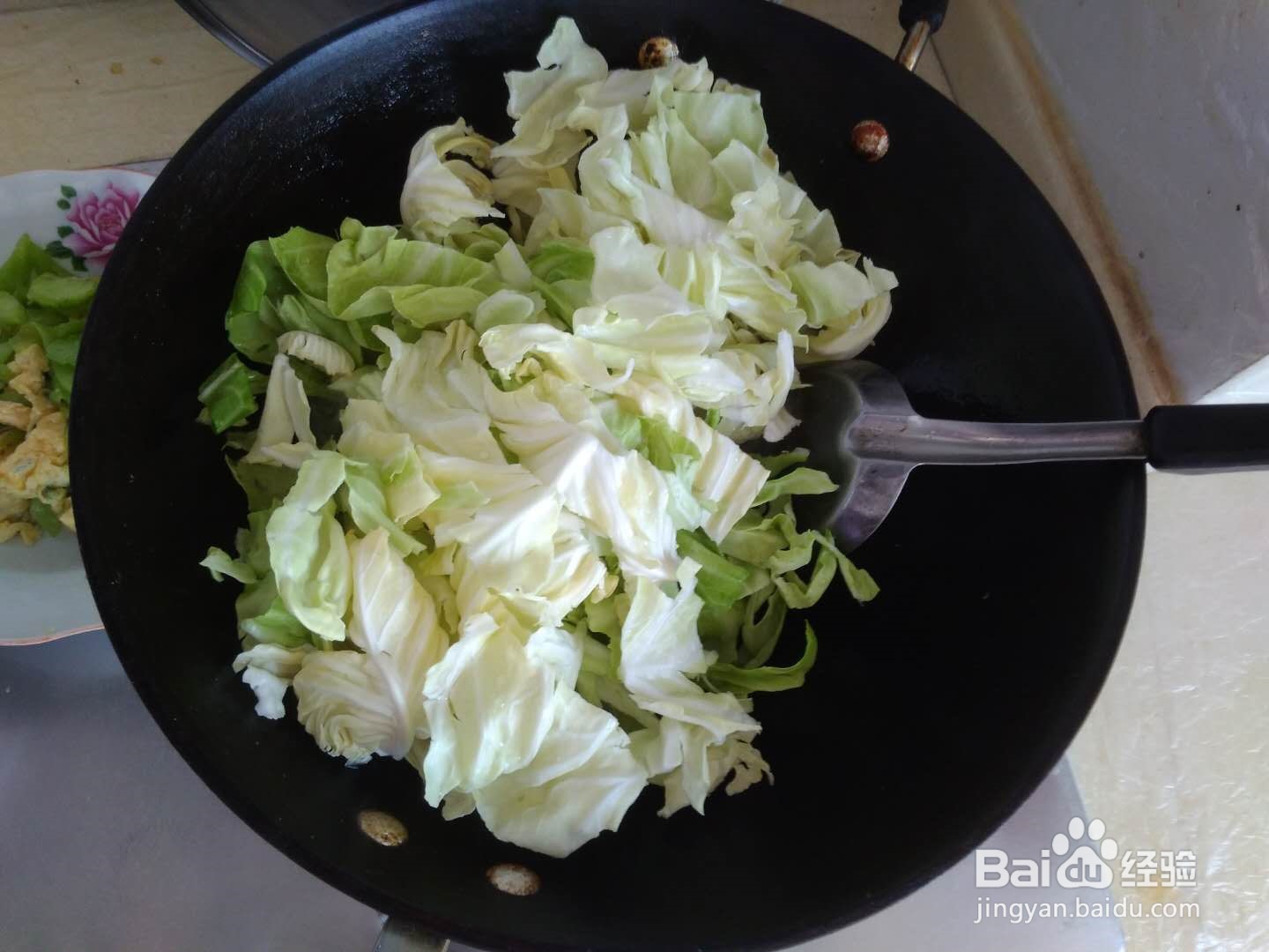 减肥餐清炒牛心菜怎么做？