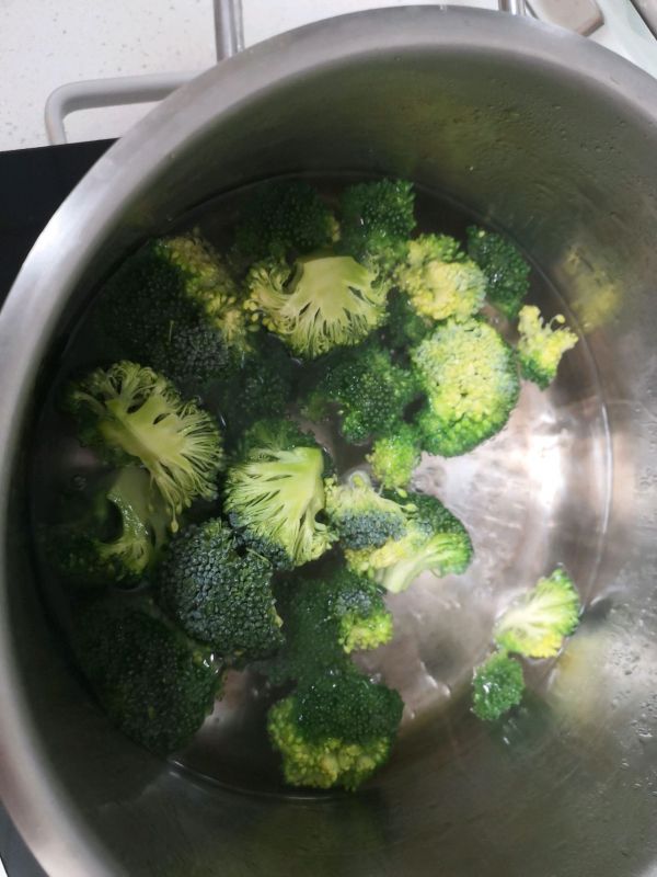 西兰花炒胡萝卜