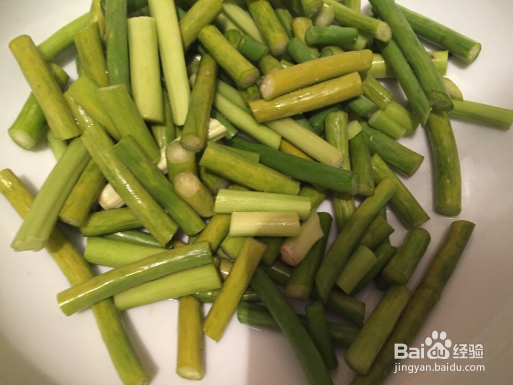 如何做香茹炒蒜苔