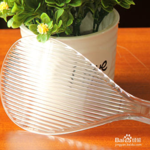 饭铲上的颗粒是干什么用的