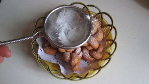 美味的酥脆麻花的做法，你学会了吗