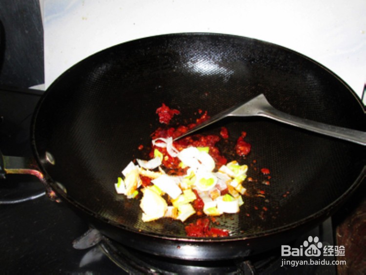 麻辣鸡火锅的做法