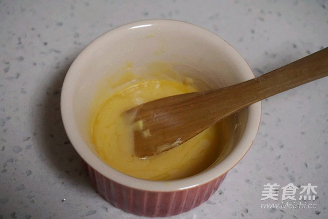 手撕炼乳坚果面包