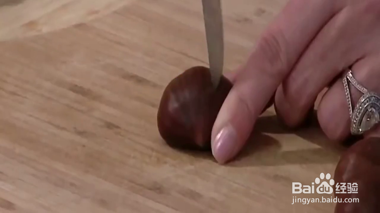 如何快速巧妙地剥开板栗的小技巧